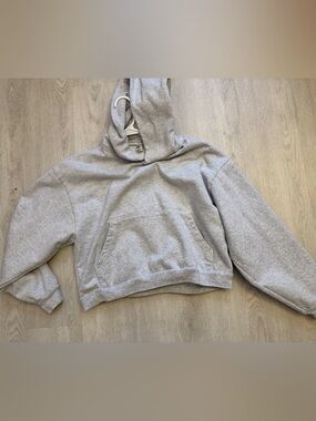 Grey Cropped Hoodie - Classic Pullover Sweatshirt